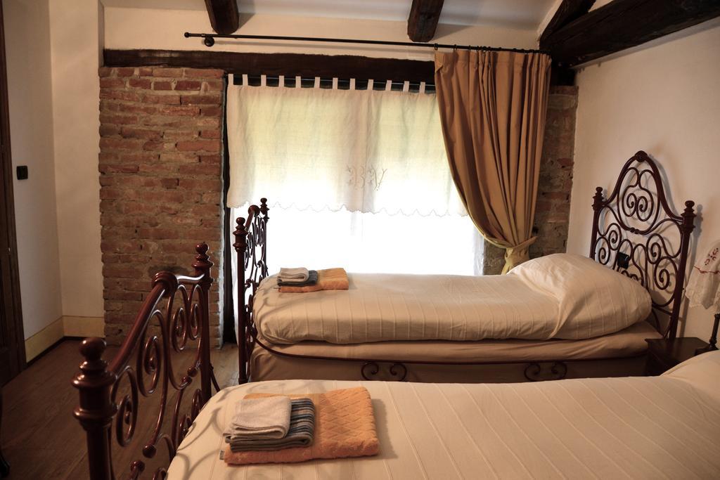 Agriturismo La Pieve Dogliani Chambre photo